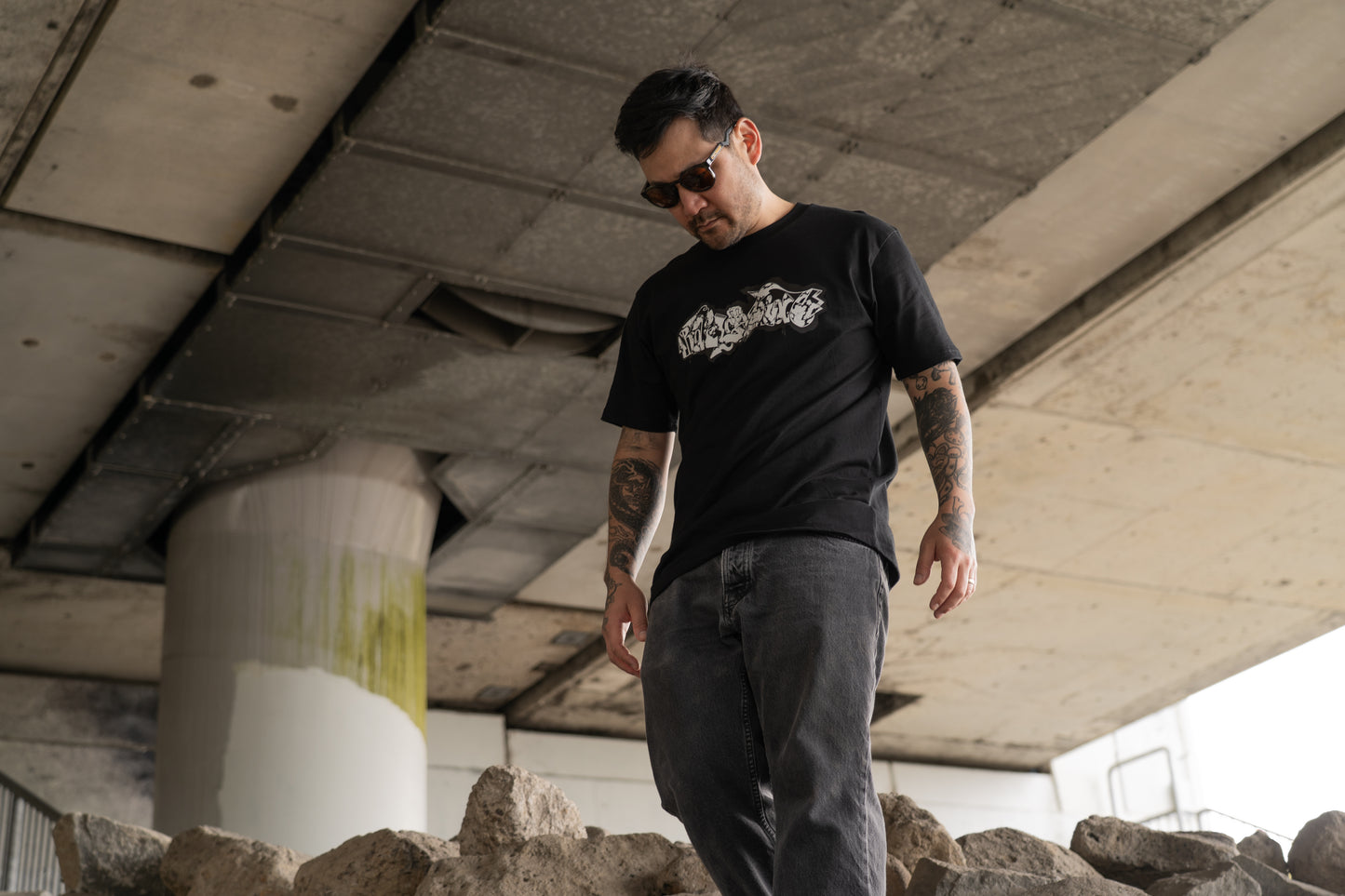 Railside x Crez: Few Screws Loose