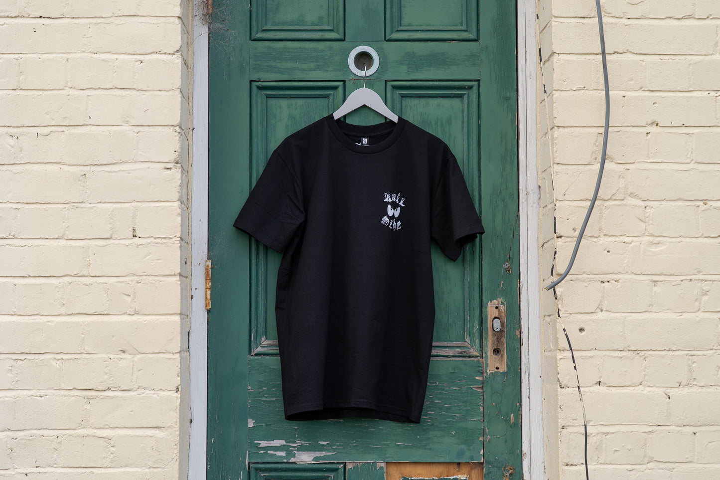 Railside x Roachi T-shirt: Kong