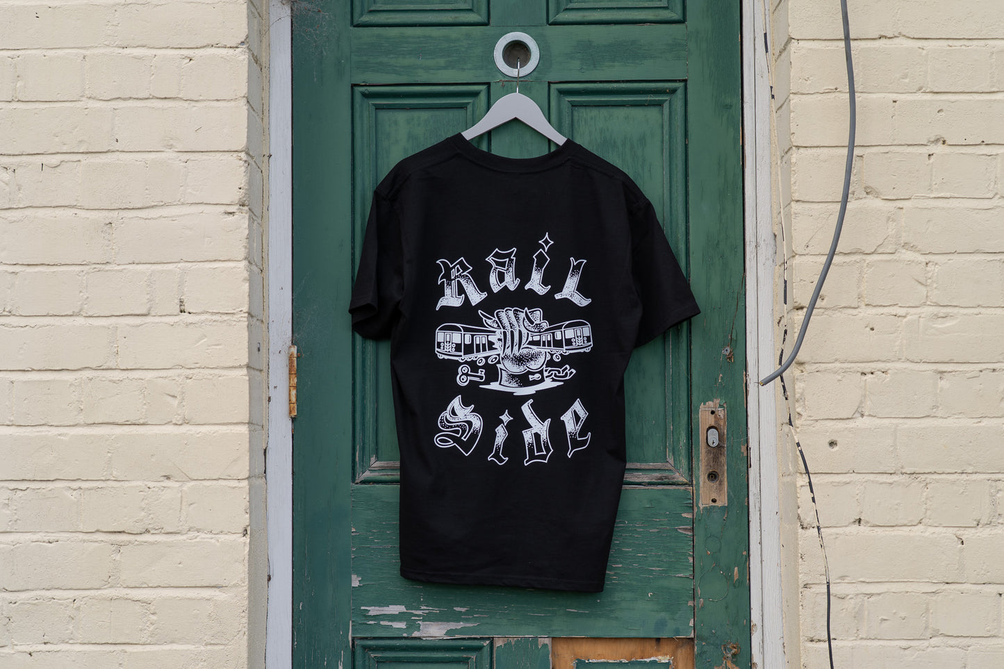 Railside x Roachi T-shirt: Kong